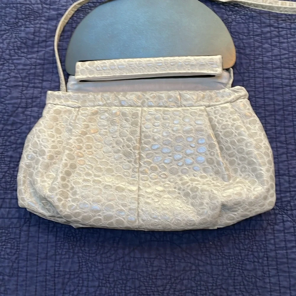 Patricia Smith Moon-Bags Milwaukee “Flapper” Embellished Pebble Textured Handbag - Picture 3 of 12